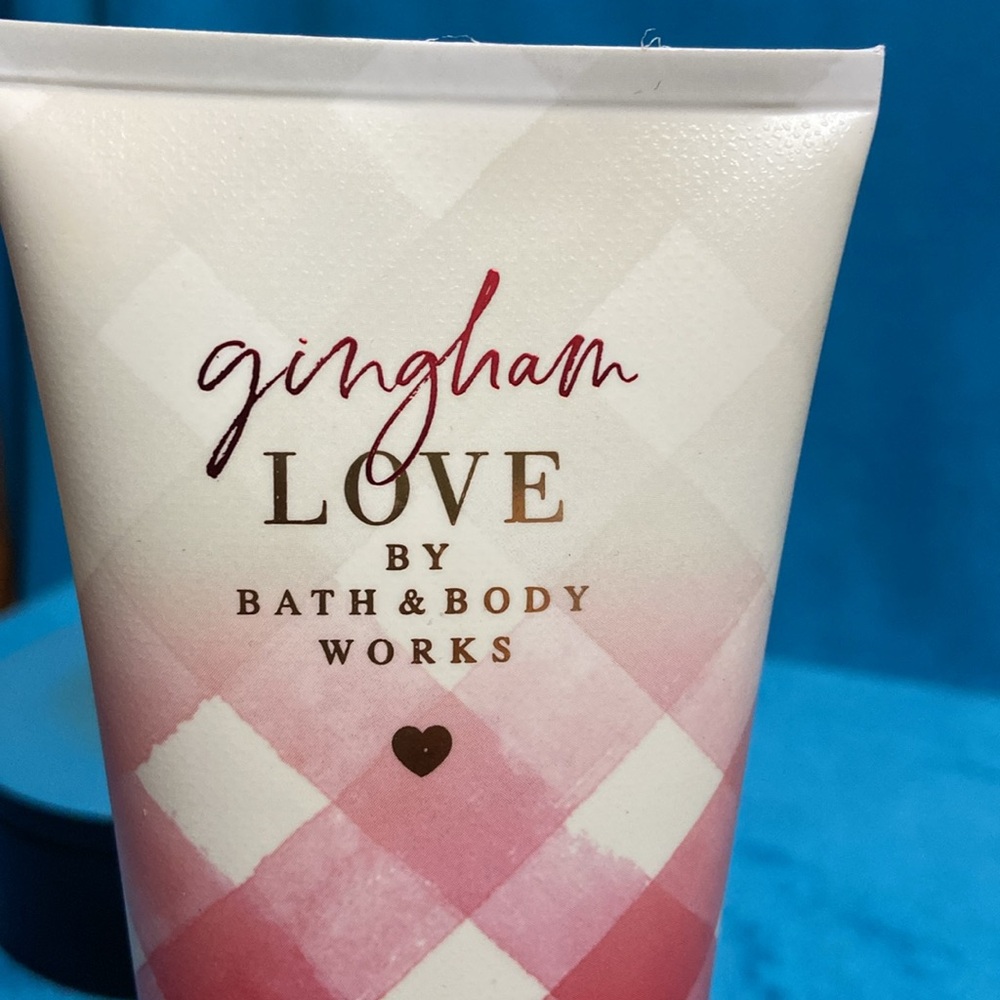 This was opened just to smell though. It is brand new. Gingham Love. - Picture 3 of 4